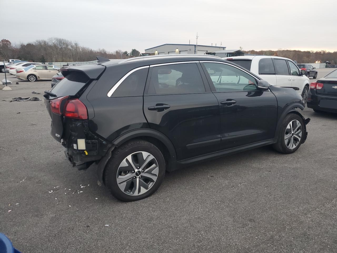 2022 Kia Niro S - Image 3
