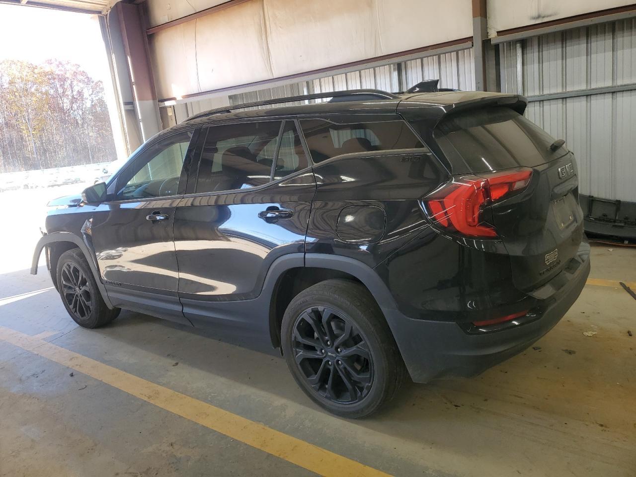 2021 GMC Terrain Slt - Фото 2