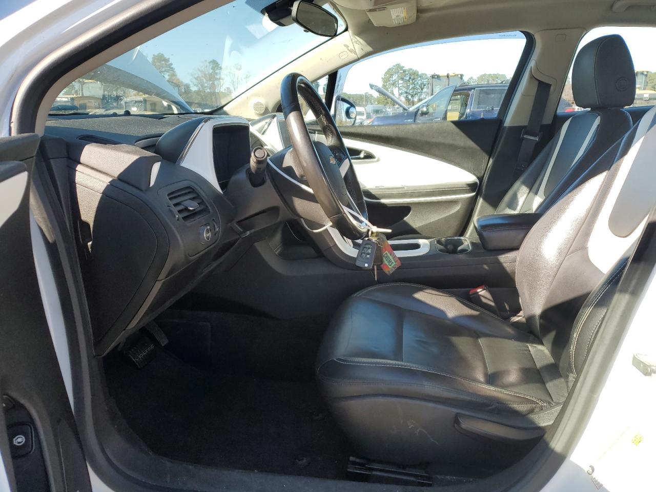 2013 Chev Volt - Фото 7