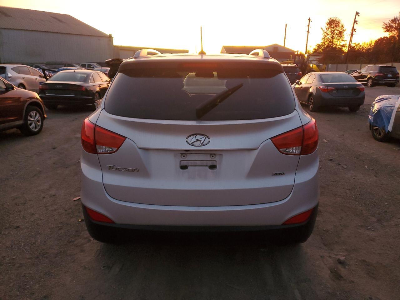 2014 Hyundai Tucson Gls - Image 6