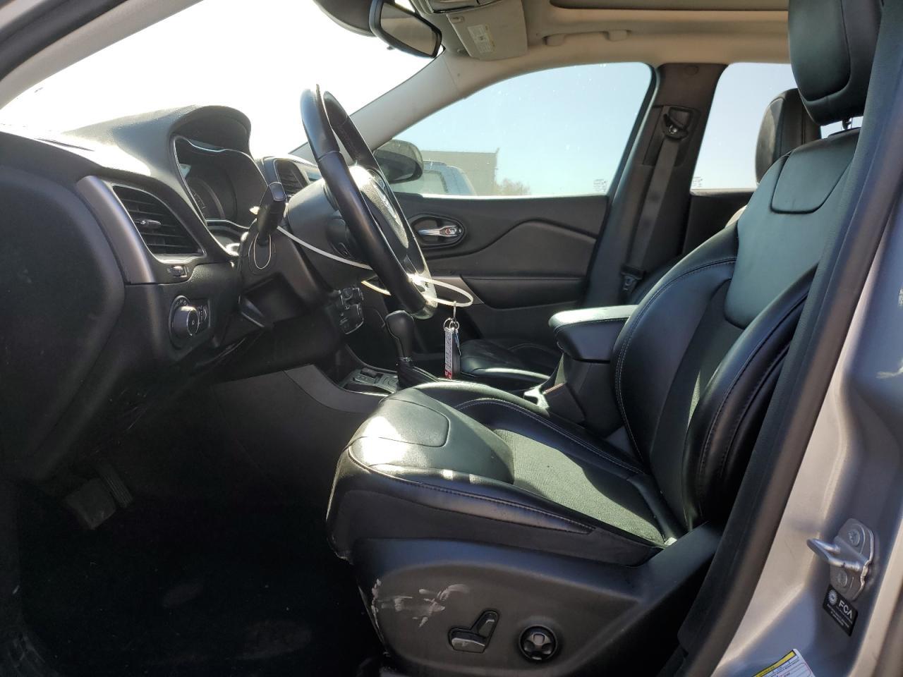 2021 Jeep Cherokee Latitude Plus - Image 7