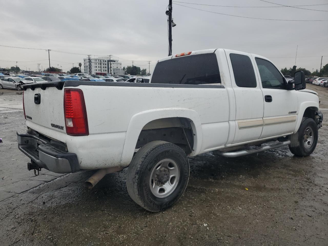 2004 Chevrolet Silverado K2500 Heavy Duty - Фото 3