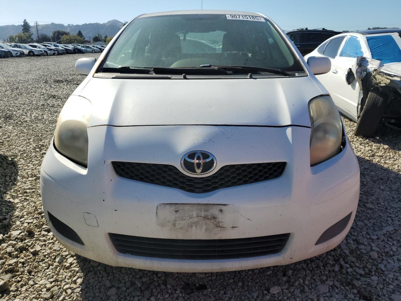 2011 Toyota Yaris - Фото 5