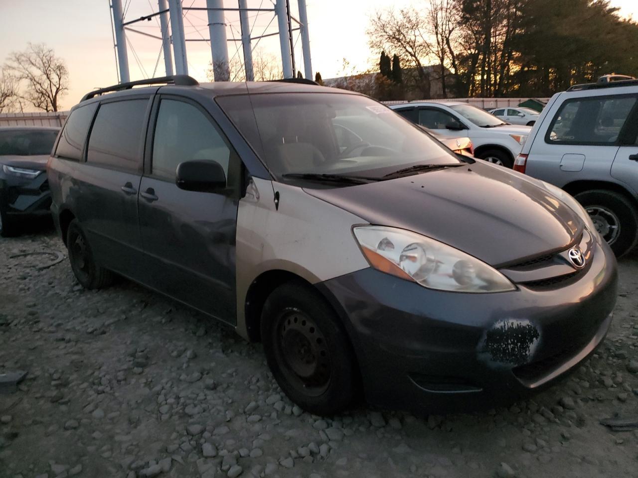 2009 Toyota Sienna Ce - Фото 4