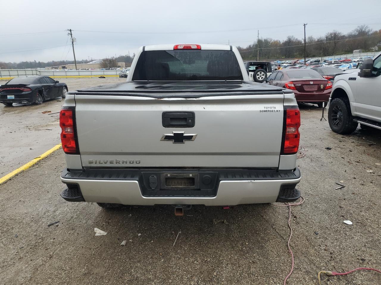 2017 Chevrolet Silverado K1500 Custom - Фото 6