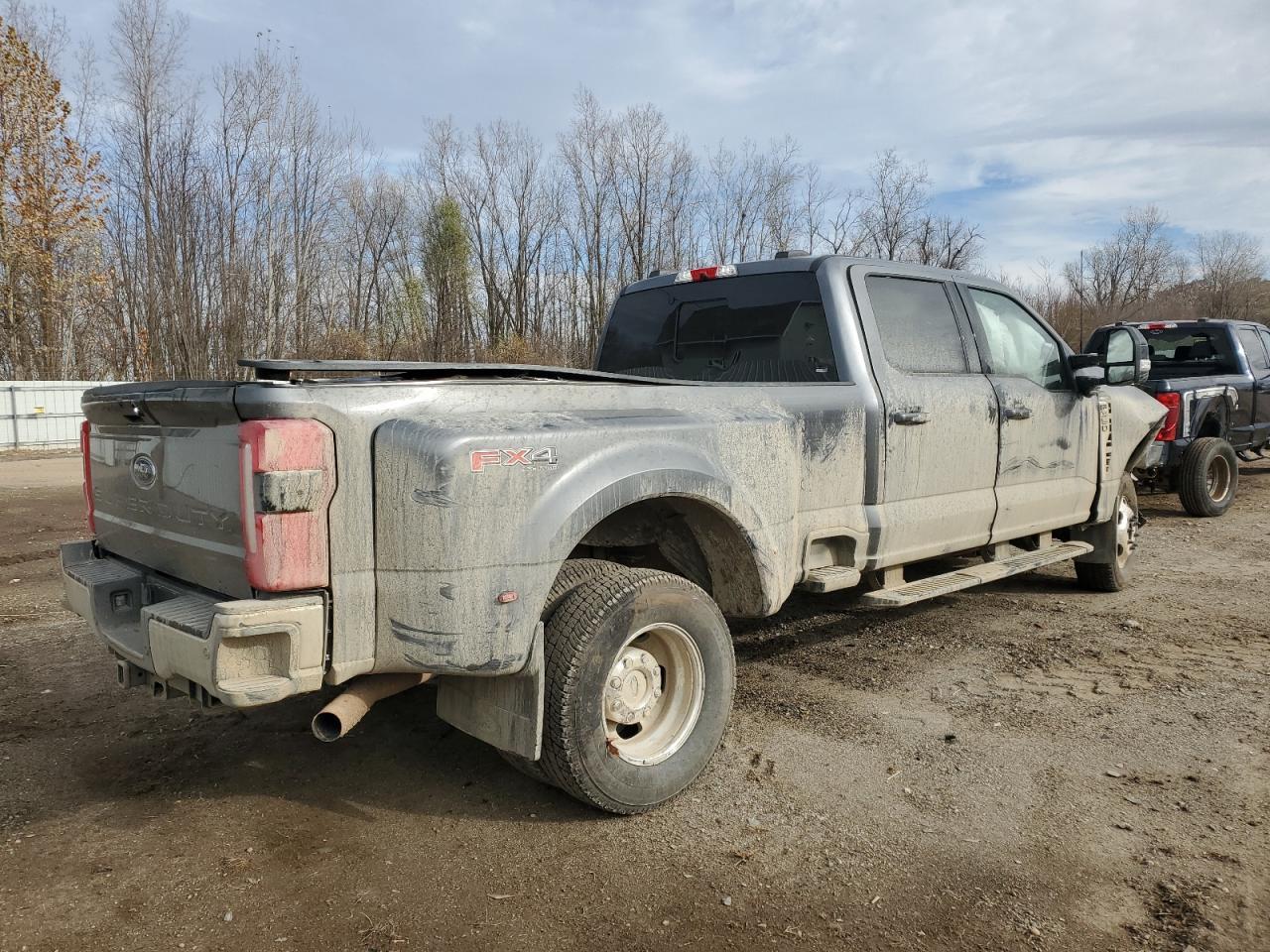 2026 Ford F350 Super Duty - Фото 3