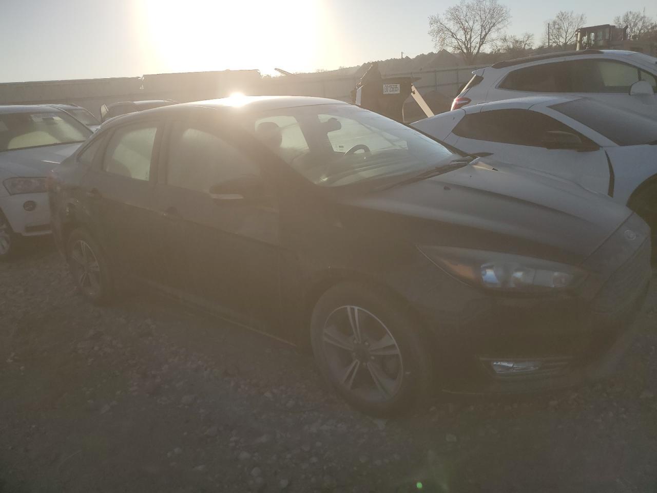 2017 Ford Focus Se - Фото 4