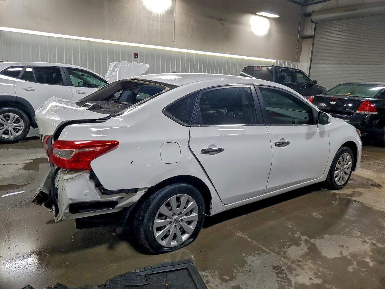 2019 Nissan Sentra S - Фото 3