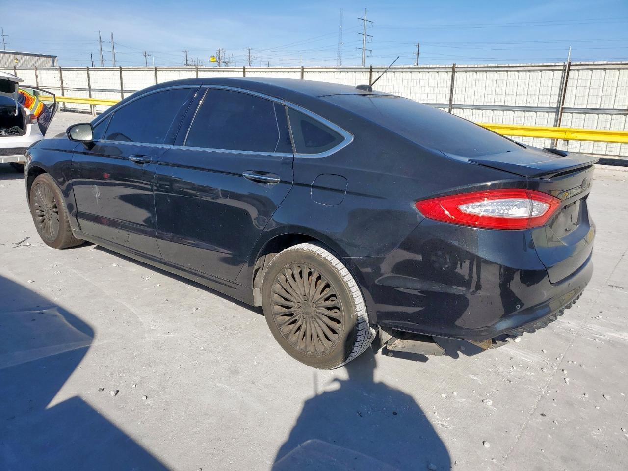 2014 Ford Fusion Titanium - Фото 2