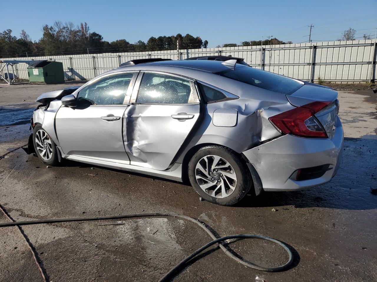 2017 Honda Civic Ex - Image 2