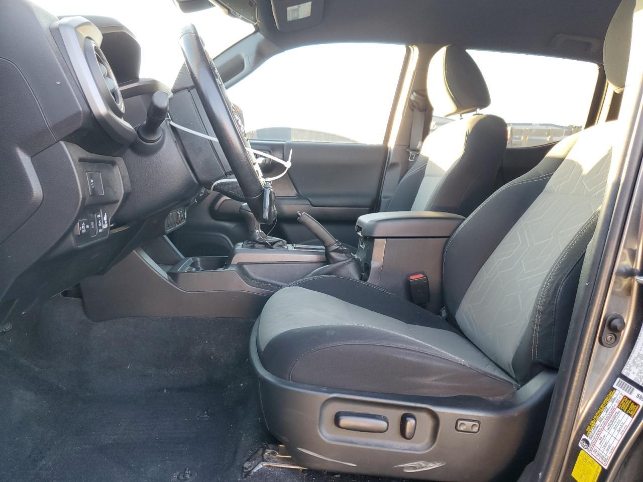 2022 Toyota Tacoma Double Cab - Image 7