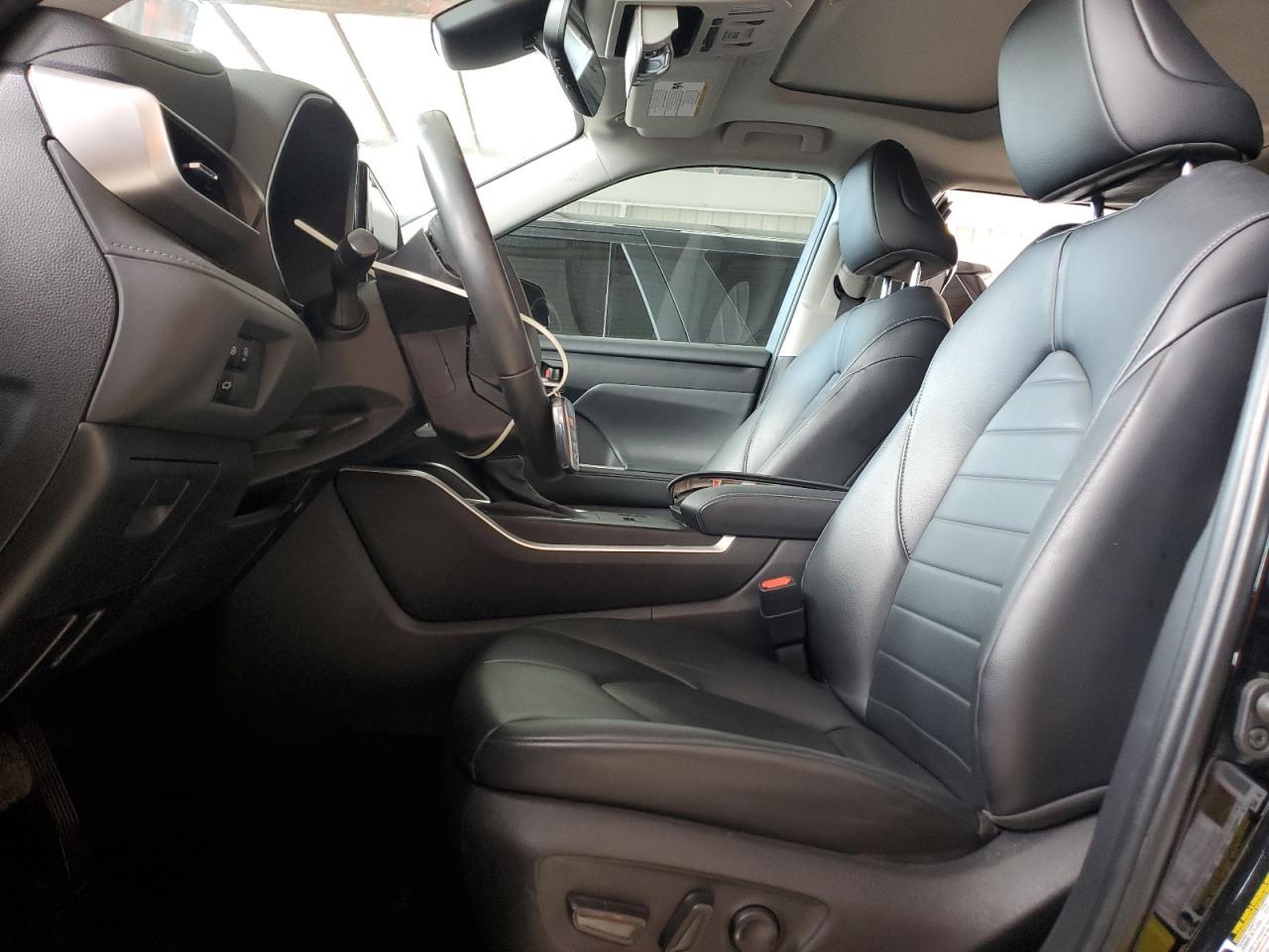 2023 Toyota Highlander L - Фото 7