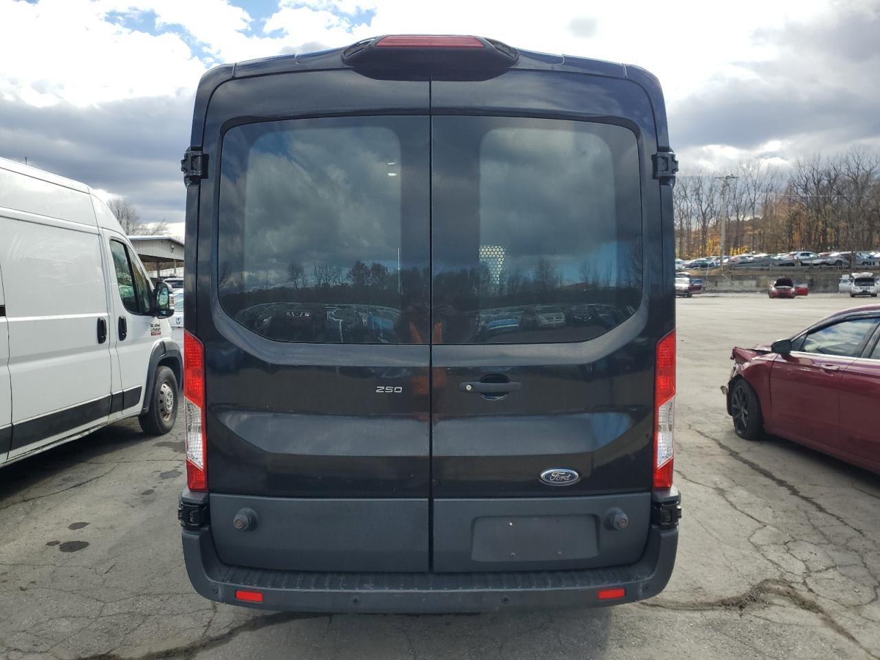 2018 Ford Transit 250 Delivery Van - Image 6