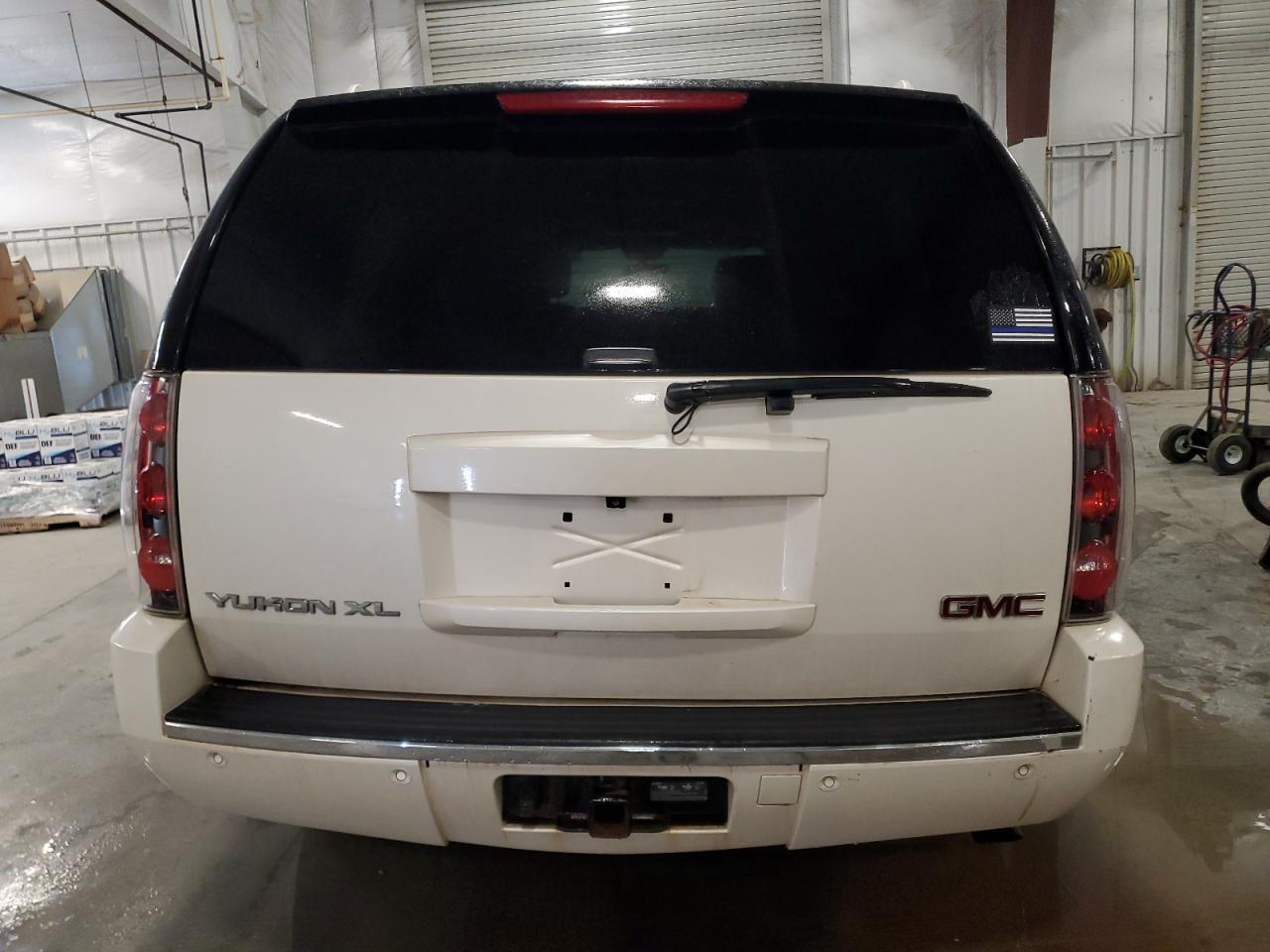 2013 GMC Yukon Xl Denali - Image 6