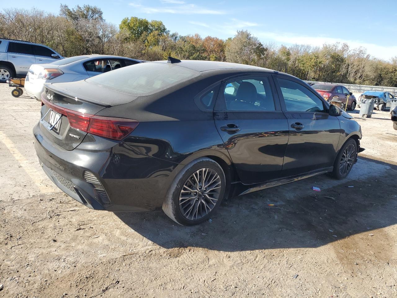 2024 Kia Forte Gt Line - Фото 3