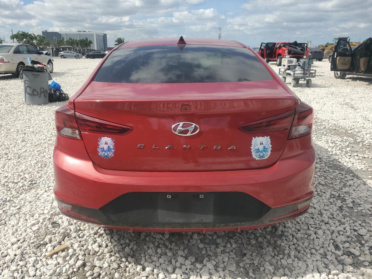 2019 Hyundai Elantra Sel - Фото 6