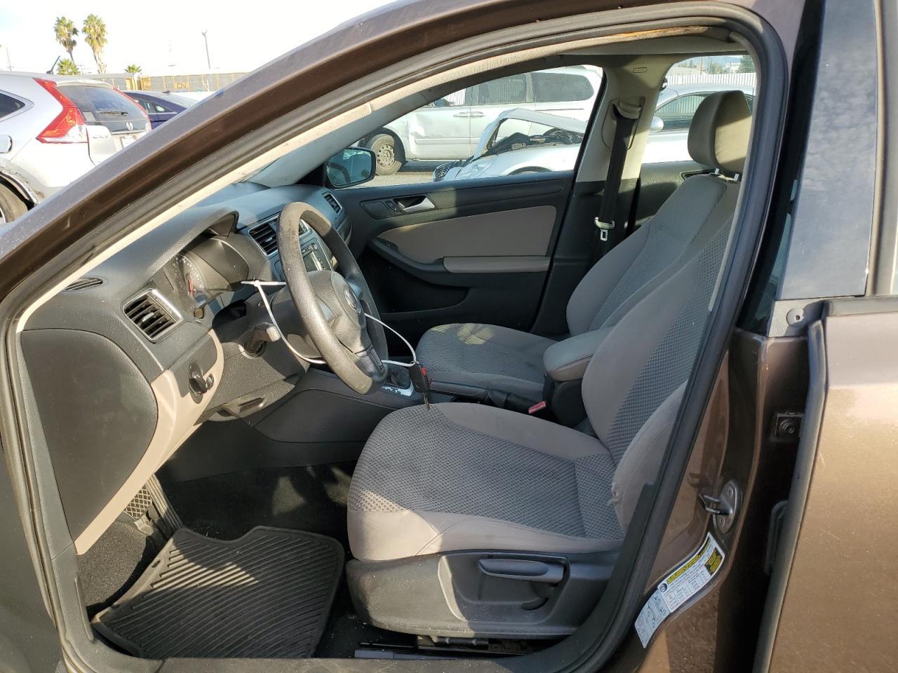 2014 Volkswagen Jetta Base - Image 7