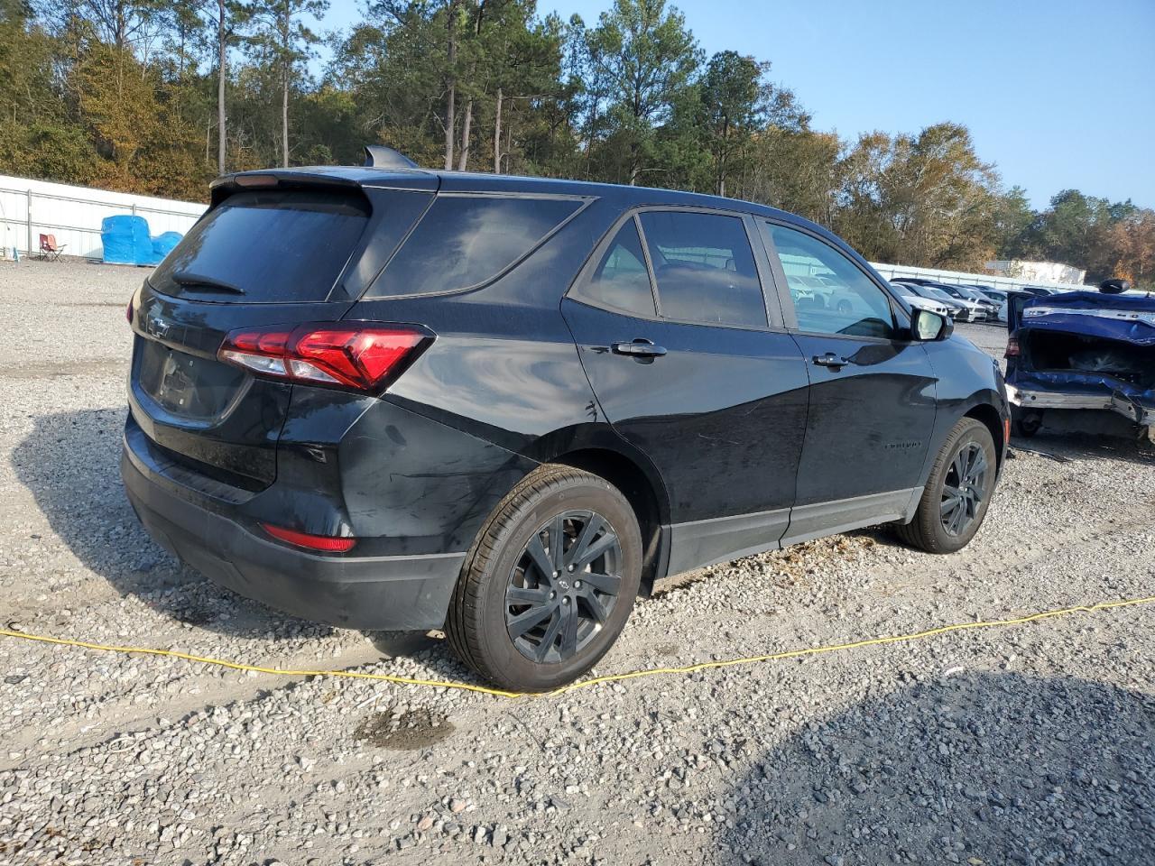 2024 Chevrolet Equinox Ls - Image 3