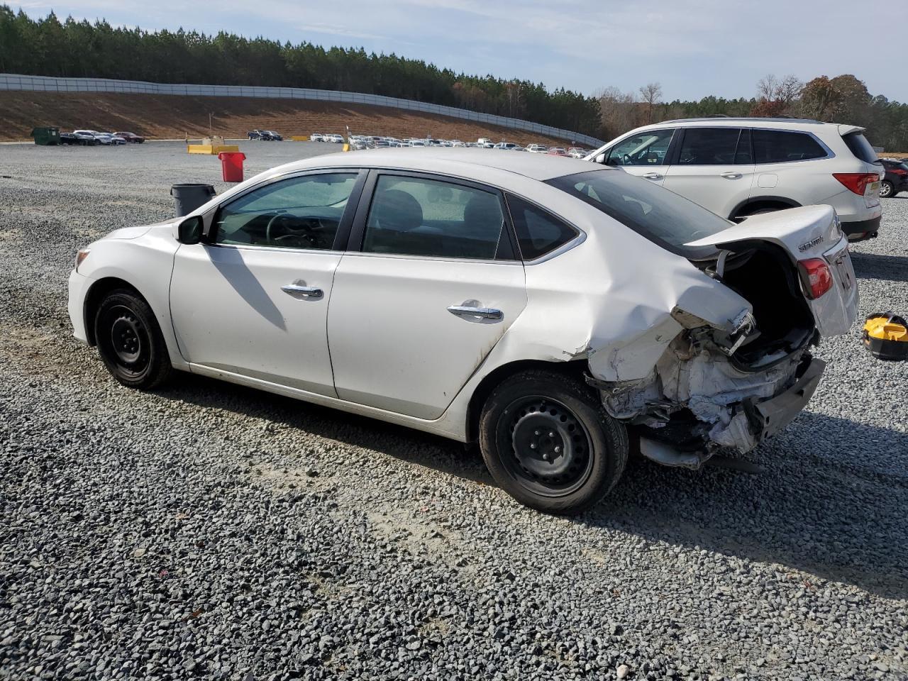 2016 Nissan Sentra S - Фото 2
