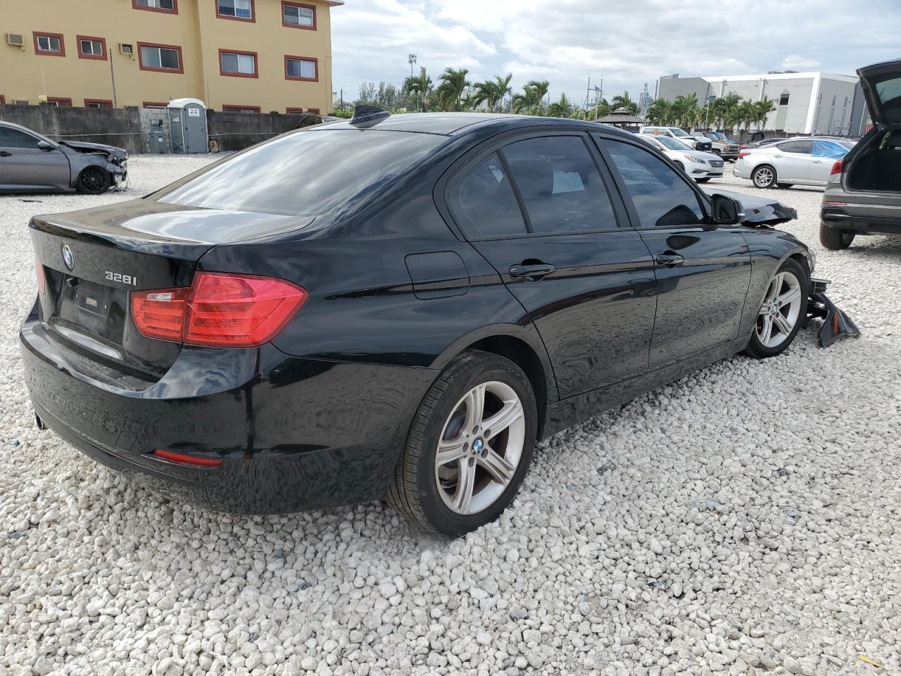 2015 BMW 328 I - Image 3