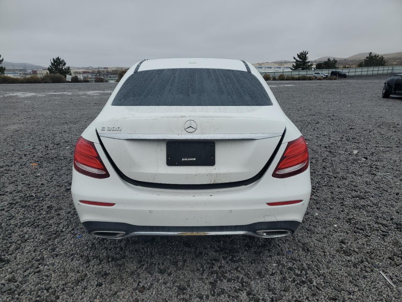 2017 Mercedes-Benz E 300 - Image 6