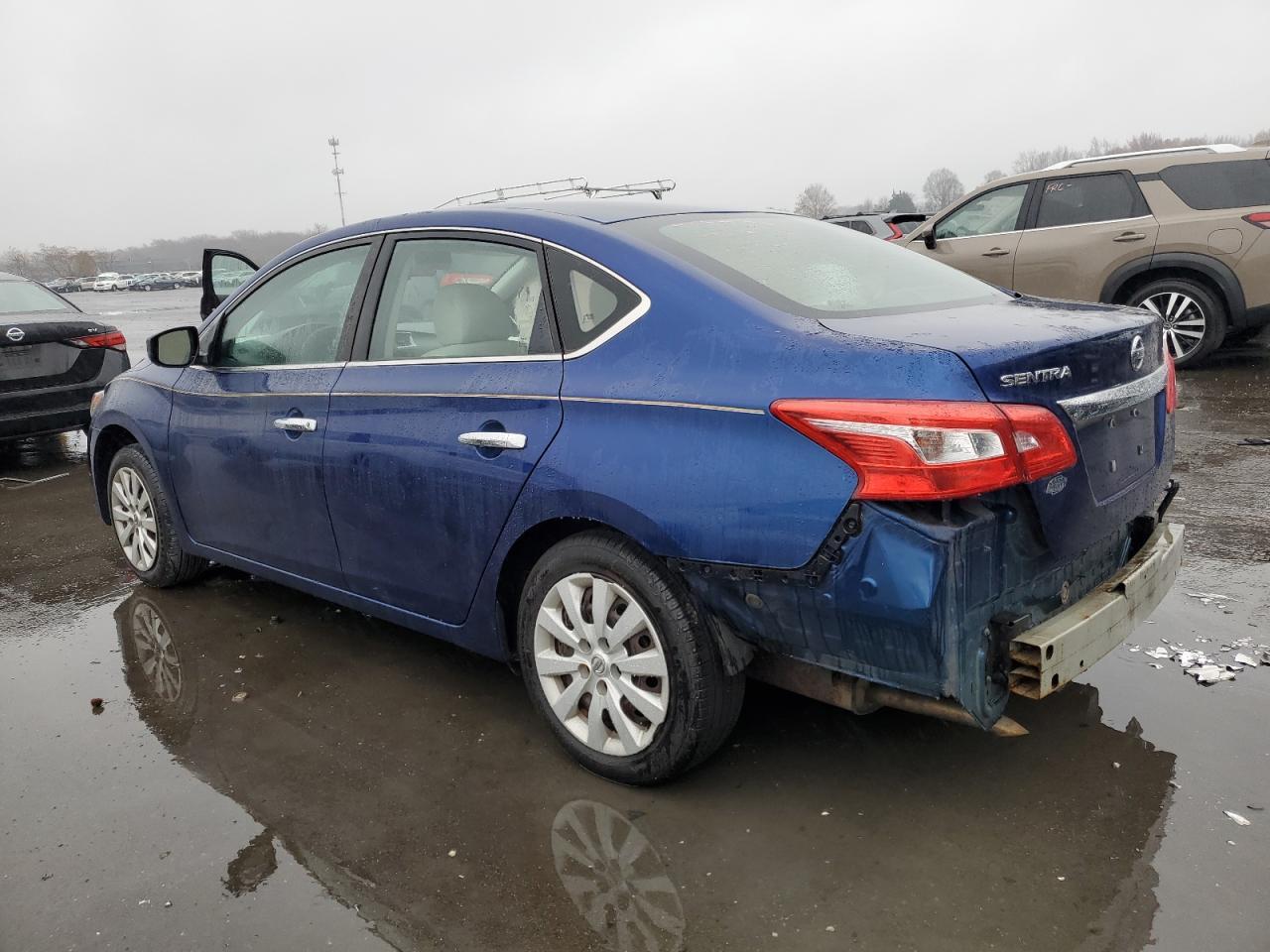 2017 Nissan Sentra S - Фото 2