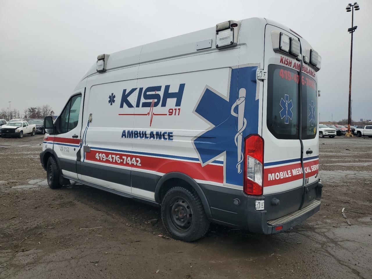 2015 Ford Transit Ambulance - Фото 2