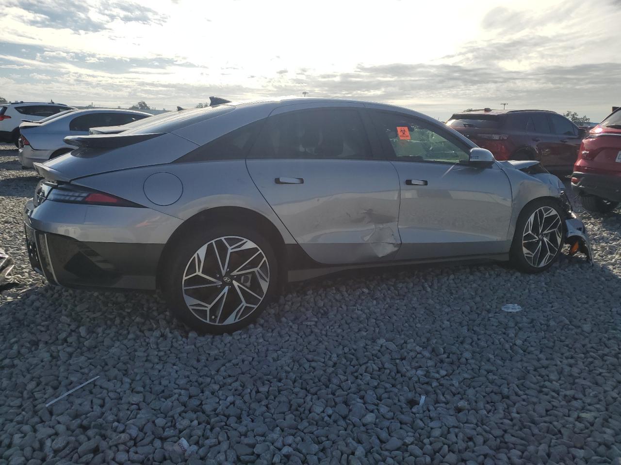 2024 Hyundai Ioniq 6 Sel - Image 3
