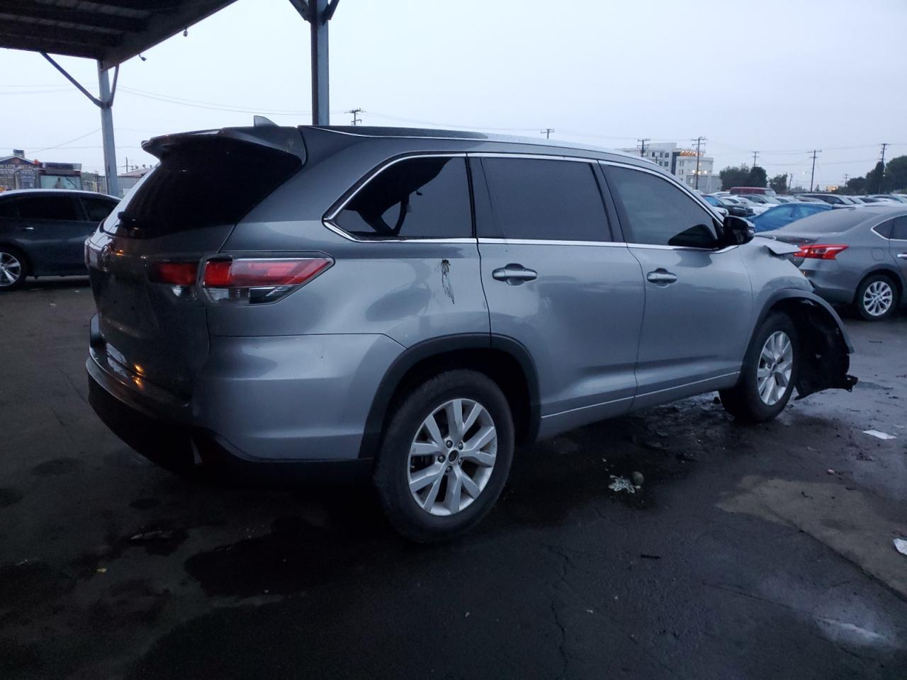 2015 Toyota Highlander Xle - Фото 3