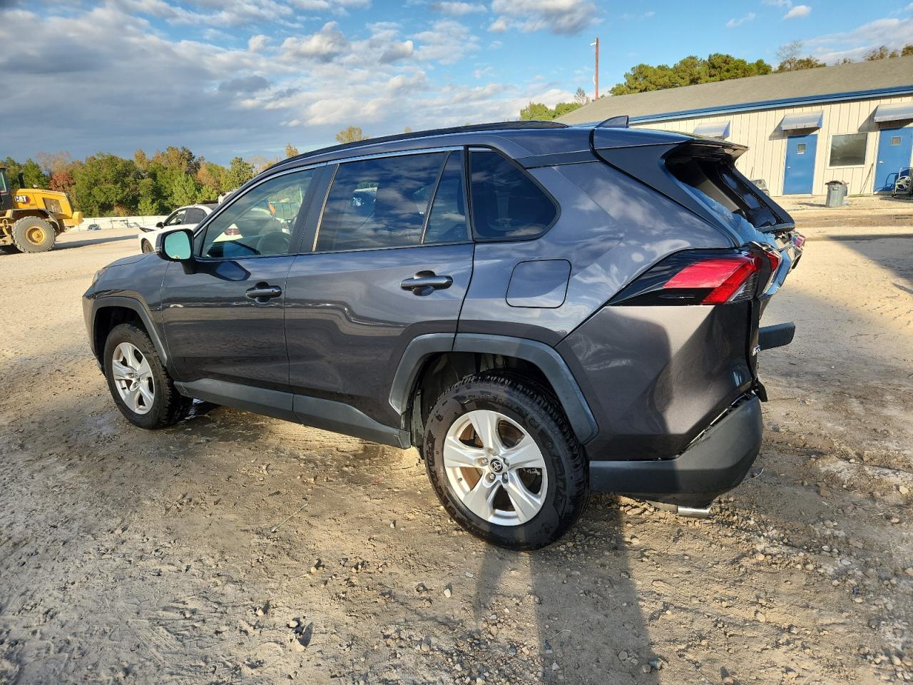 2020 Toyota Rav4 Xle - Image 2