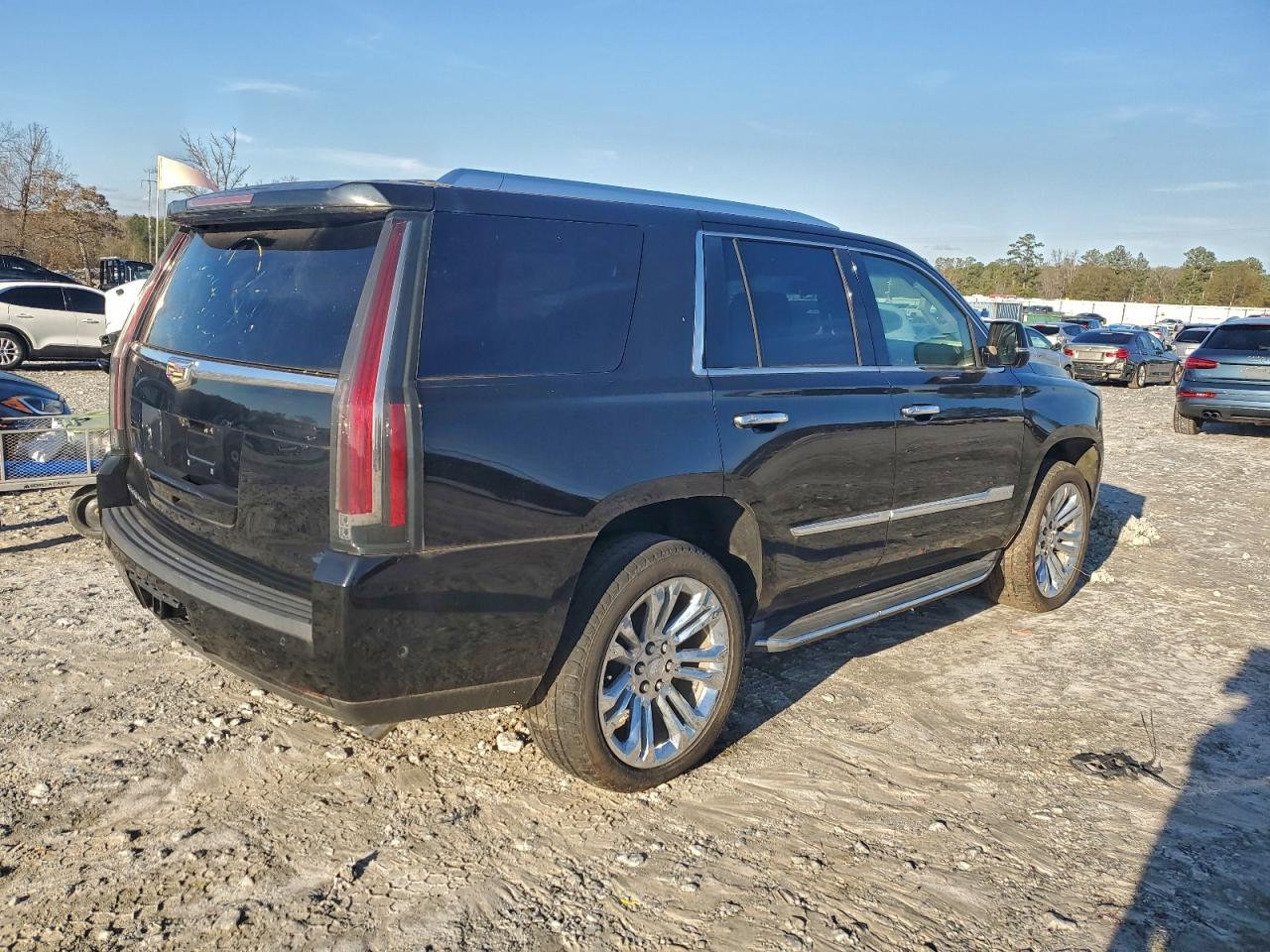 2018 Cadillac Escalade Luxury - Фото 3