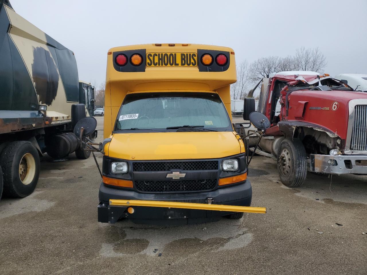 2013 Chevrolet Micro Bird G3500 - School Bus - Фото 5