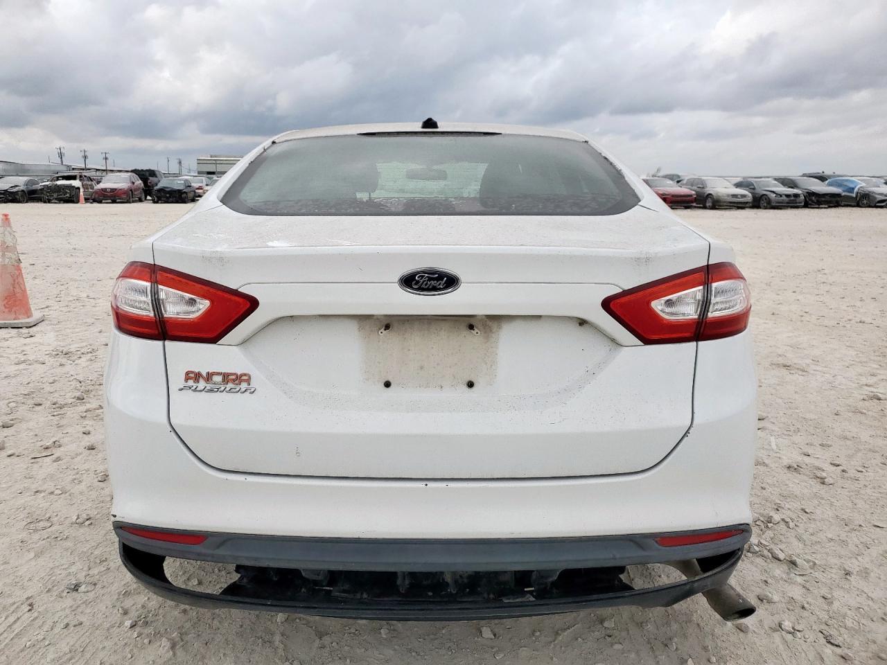 2014 Ford Fusion S - Image 6