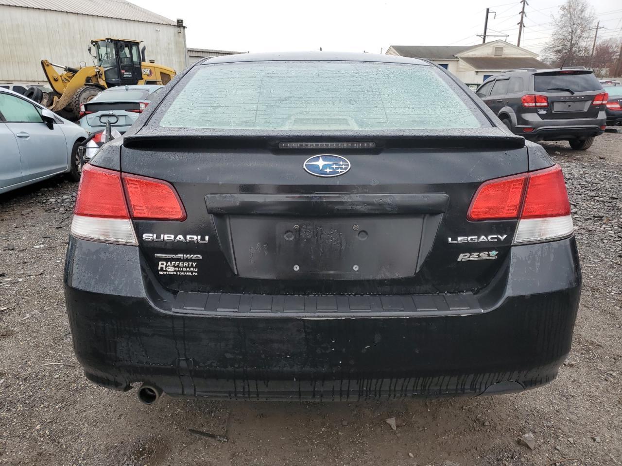 2010 Subaru Legacy 2.5I Limited - Фото 6