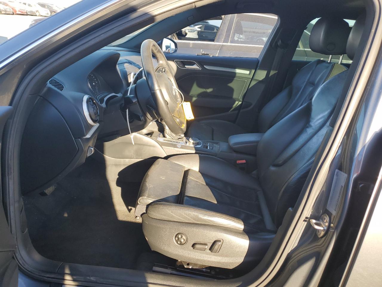 2016 Audi A3 E-Tron Premium Plus - Image 7