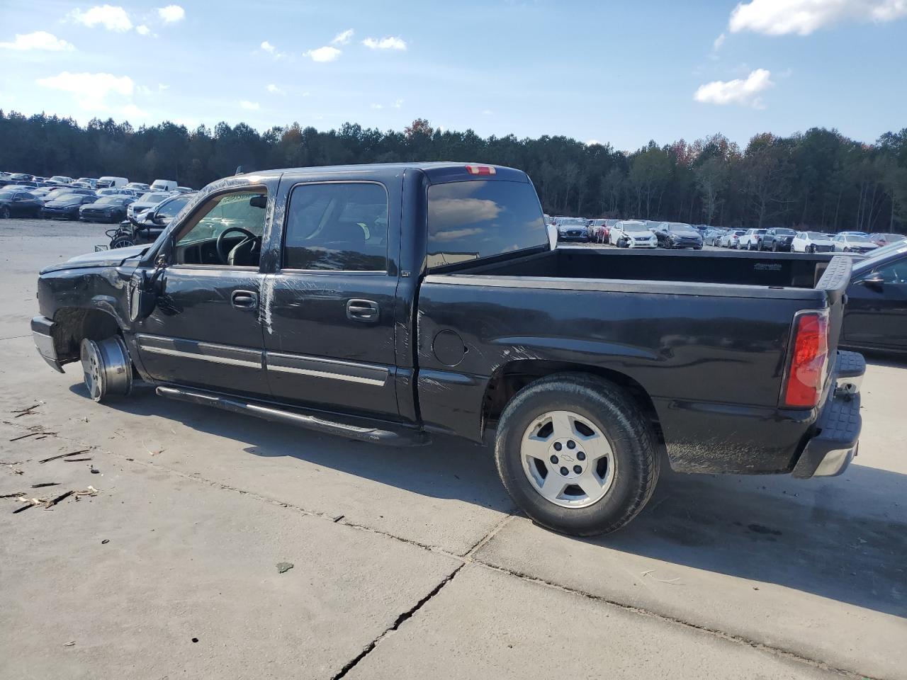 2006 Chevrolet Silverado C1500 - Image 2