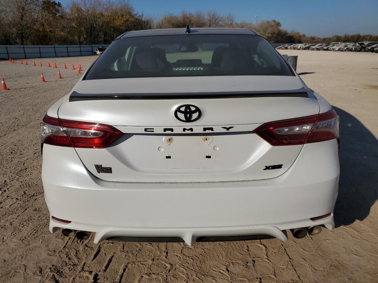 2020 Toyota Camry Xse - Image 6