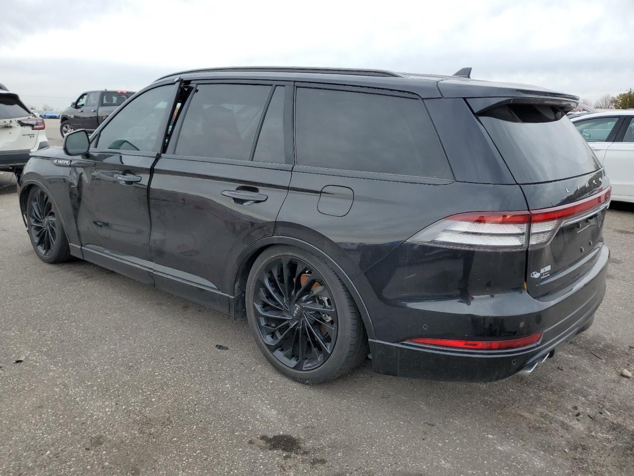 2023 Lincoln Aviator Reserve - Image 2