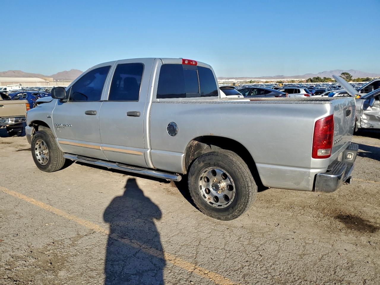 2006 Dodge Ram 1500 St - Фото 2