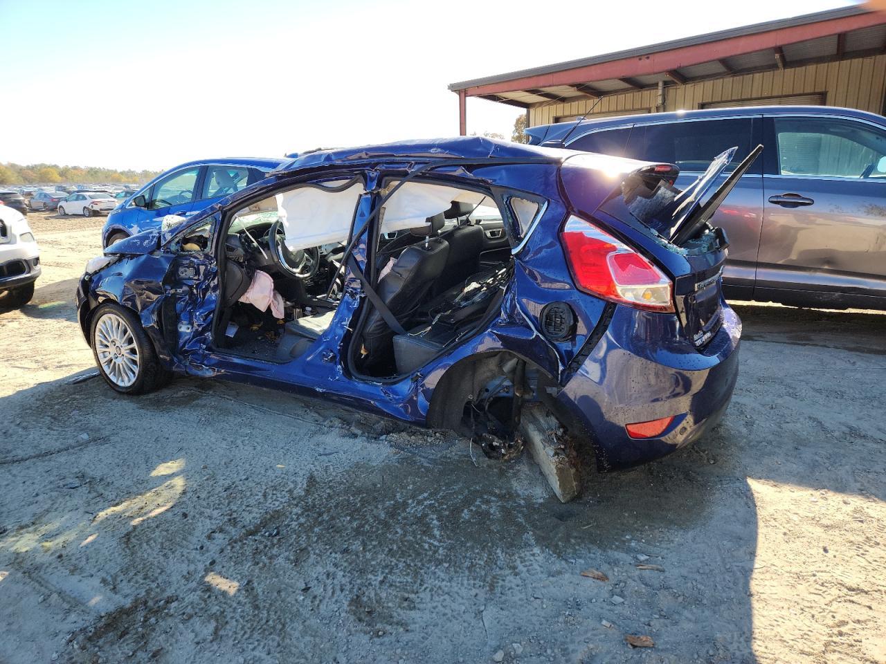 2016 Ford Fiesta Titanium - Фото 2