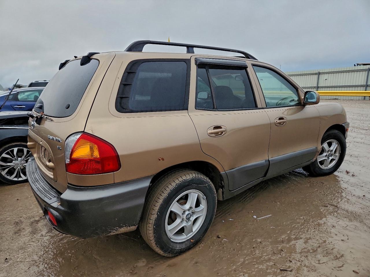 2004 Hyundai Santa Fe - Image 3
