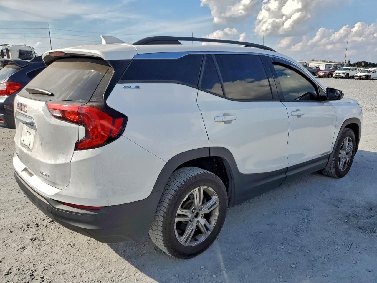 2018 GMC Terrain Sle - Image 3