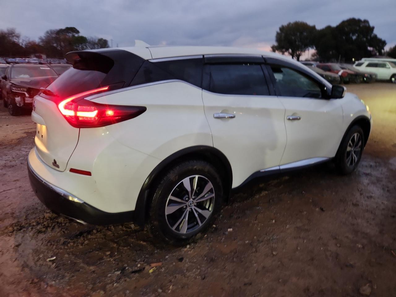 2020 Nissan Murano S - Image 3