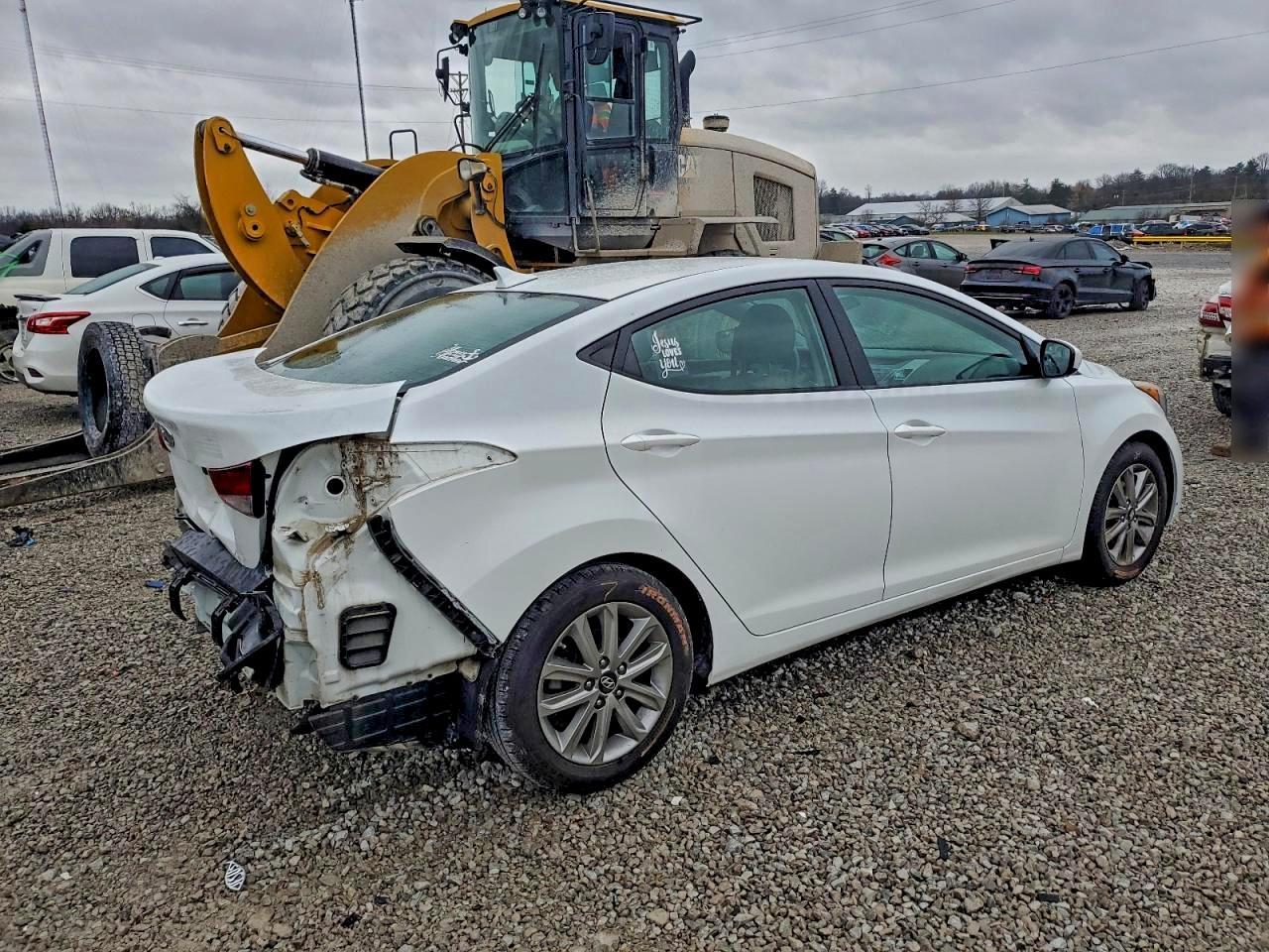 2015 Hyundai Elantra Se - Фото 3