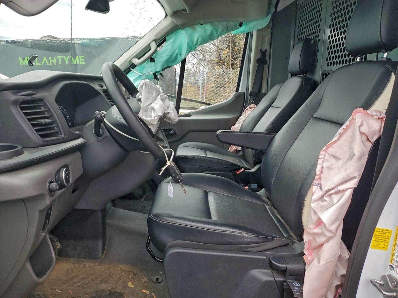 2024 Ford Transit 250 Utility / Service Van - Фото 7