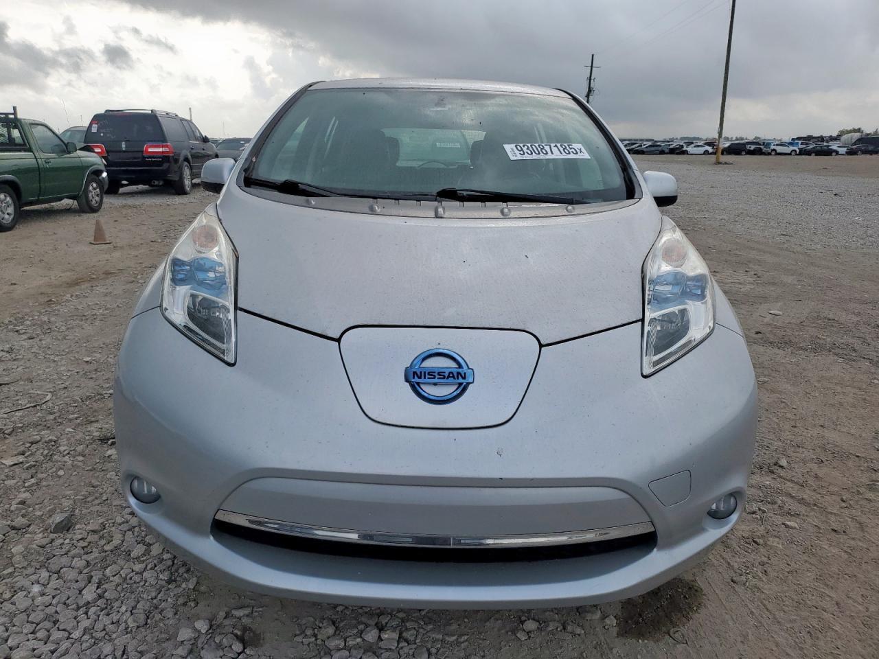 2013 Nissan Leaf S - Image 5