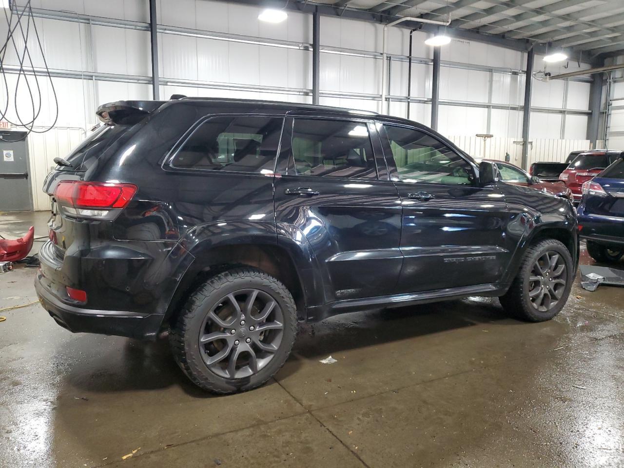 2020 Jeep Grand Cherokee Overland - Фото 3