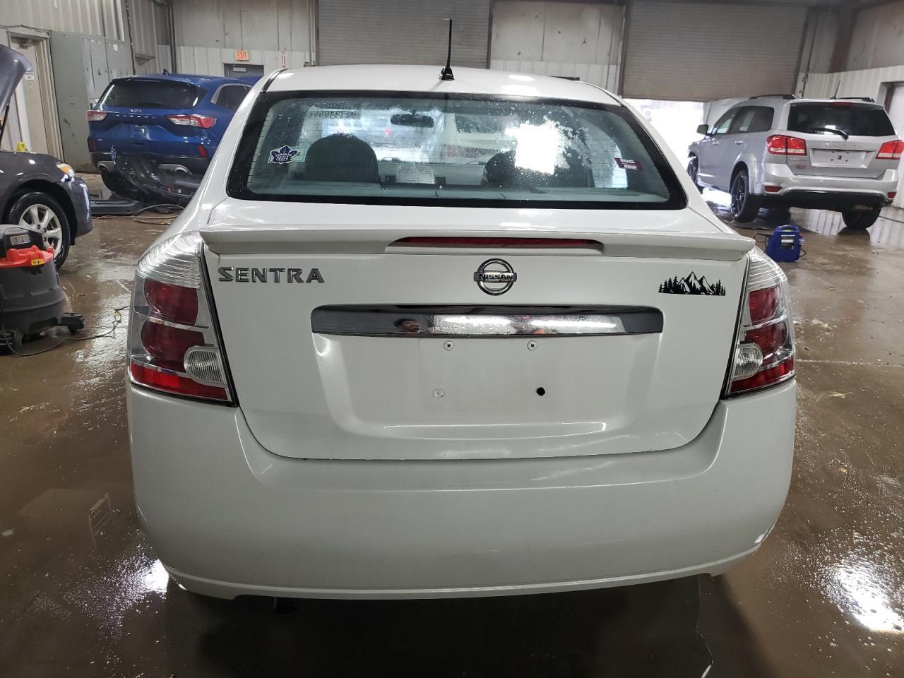 2011 Nissan Sentra 2.0 - Image 6