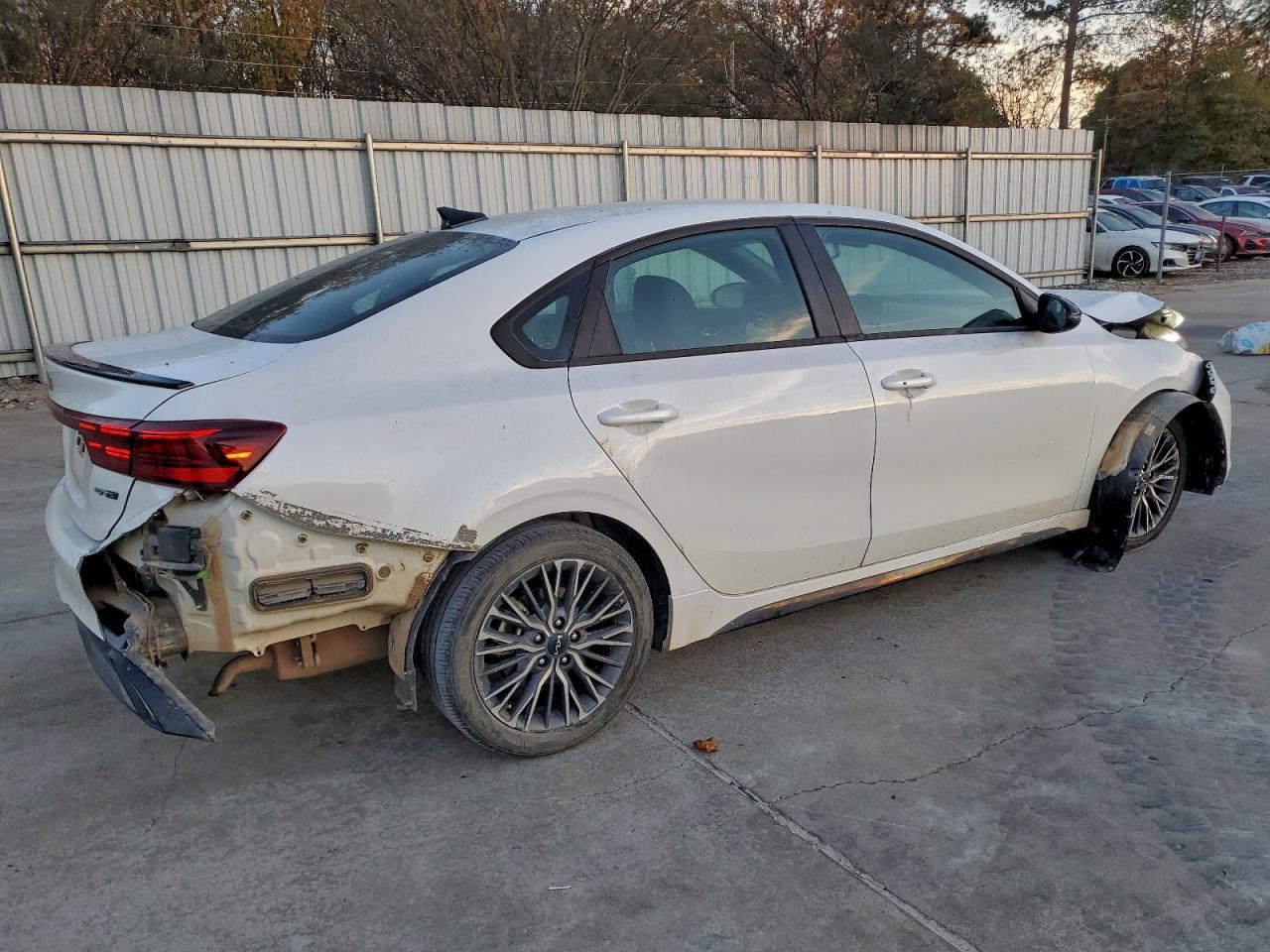 2024 Kia Forte Gt Line - Image 3