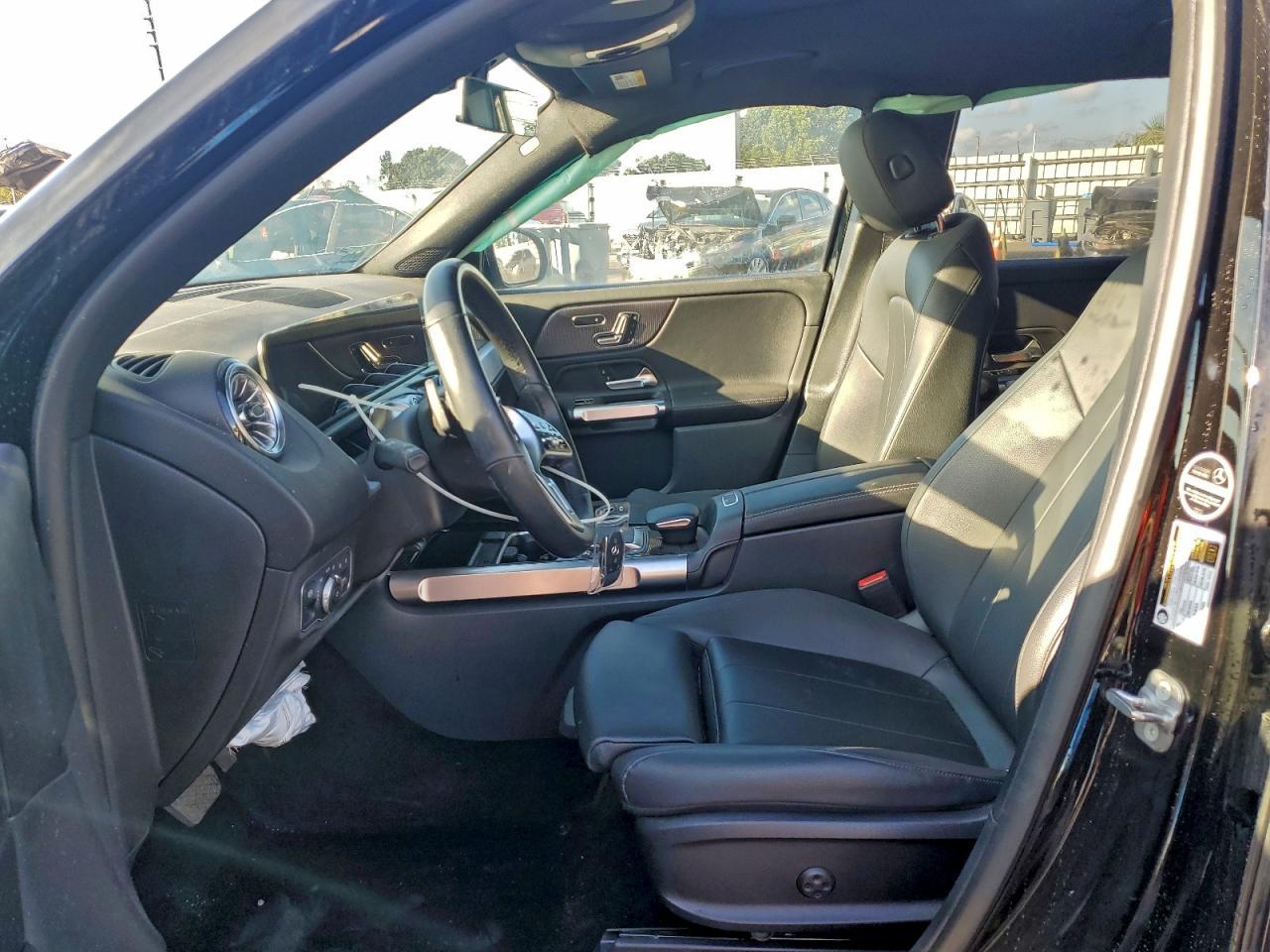 2023 Mercedes-Benz Glb 250 - Фото 7